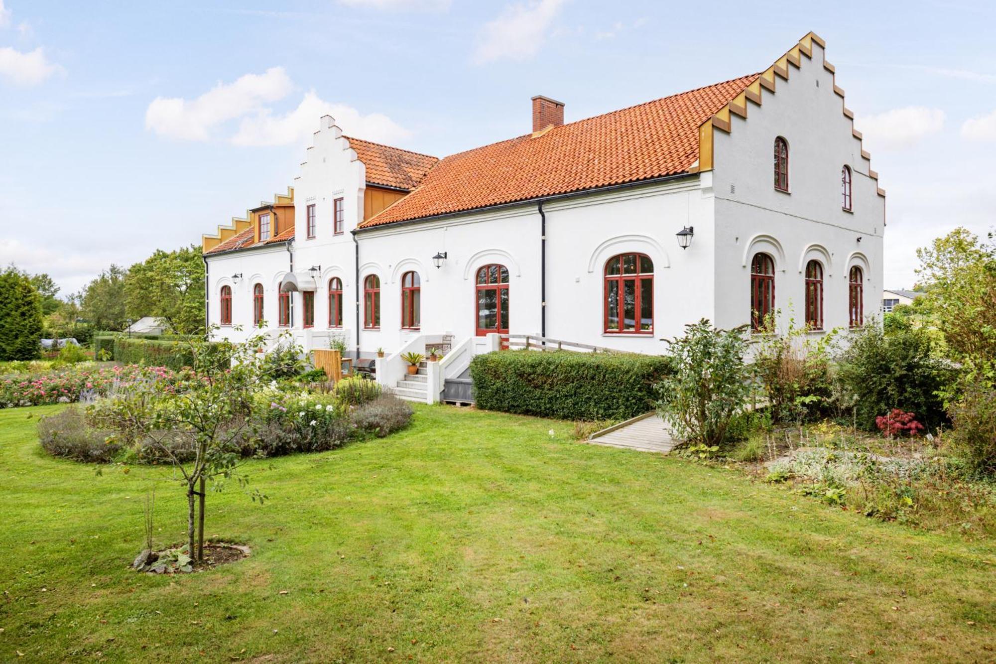 Vita Huset Pa Oesterlen Garsnas Exterior photo